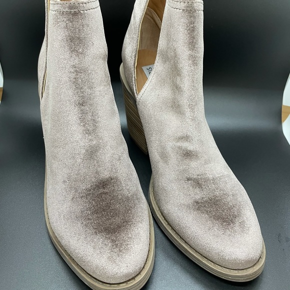 Steve Madden Suede Booties - Picture 2 of 5